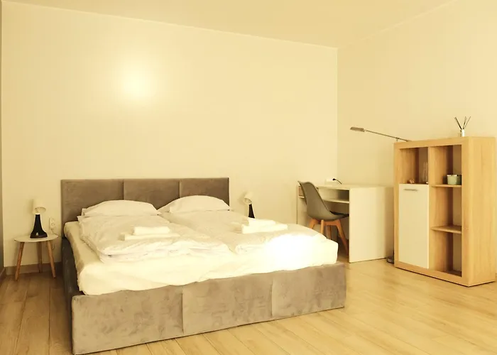 Cozy Apartment 5 Min Walk From Rynek Square