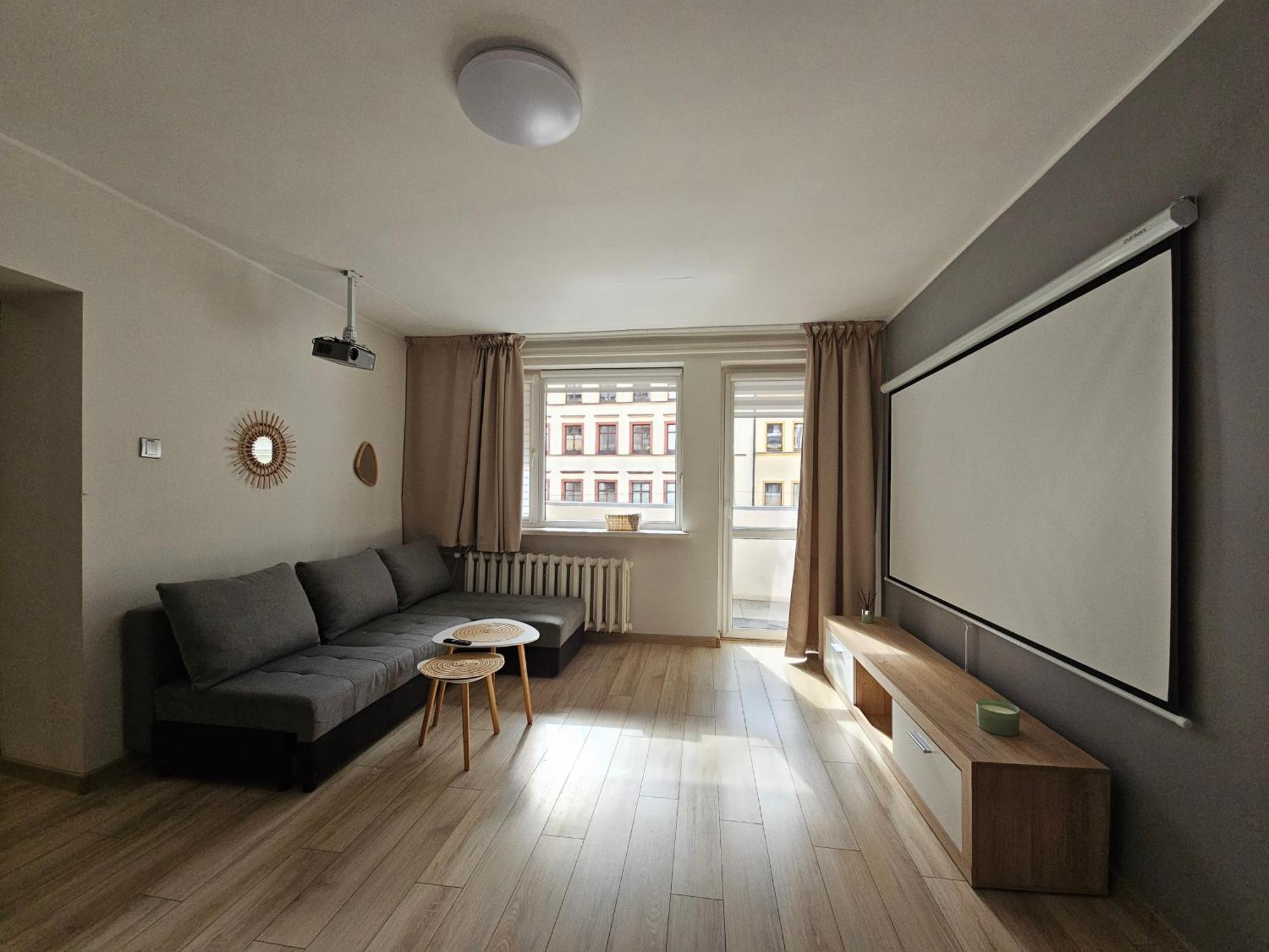 Cozy 5 Min Walk From Rynek Square Appartamento Breslavia