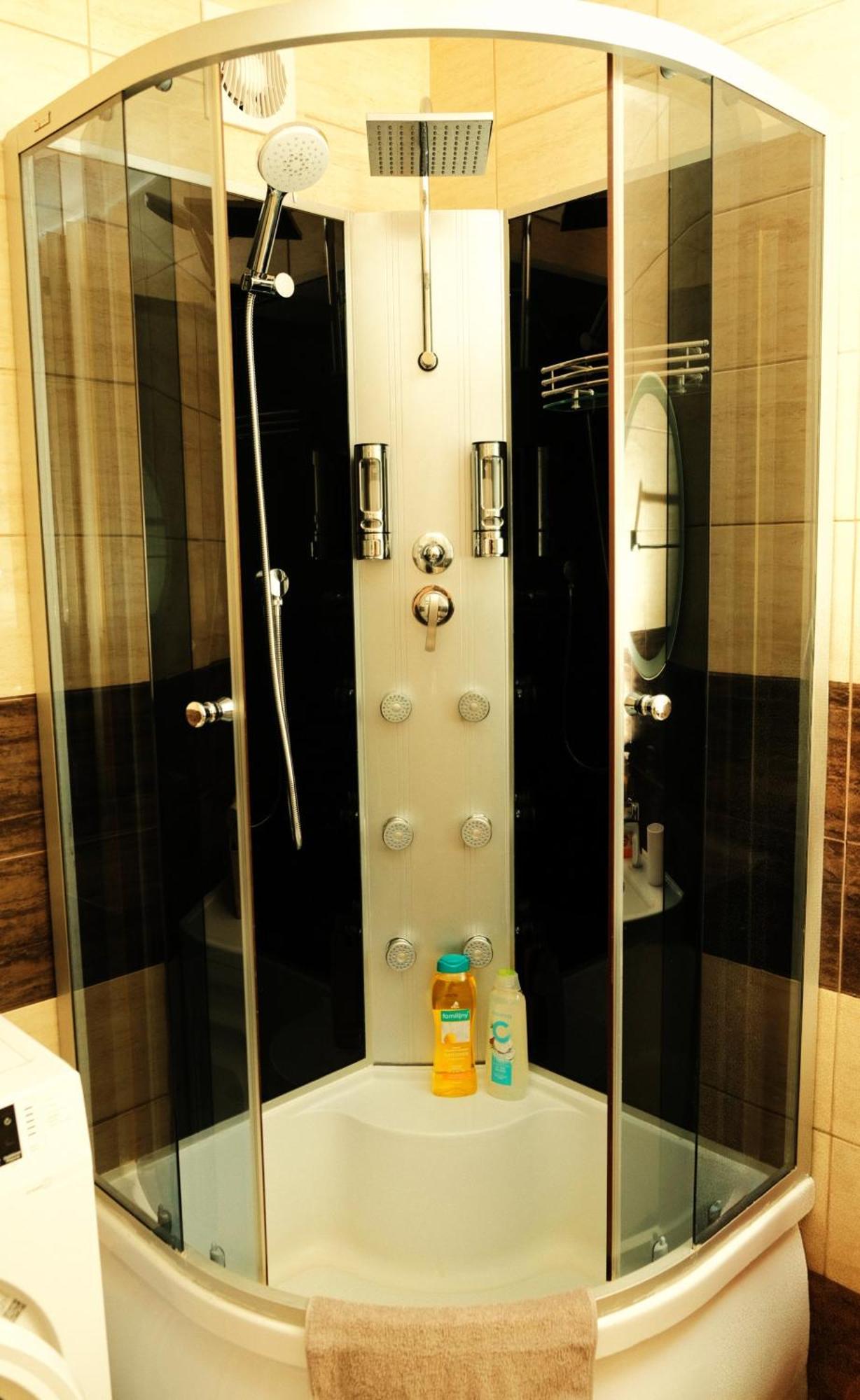 Appartamento Cozy 5 Min Walk From Rynek Square Breslavia